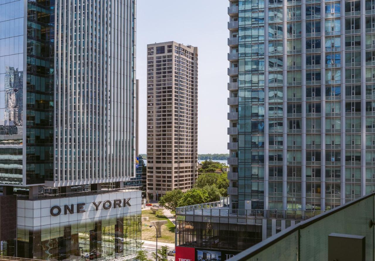 Condo Downtown, Cn Tower, Financial District Toronto Exterior photo